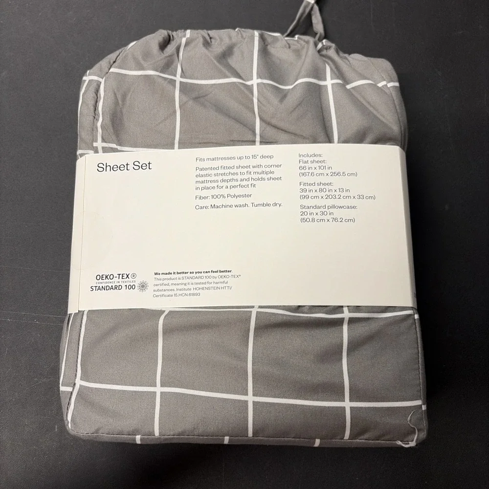 NEW- Room Essentials - Microfiber Sheet Set Gray/White Grid Twin/Twin XL 20510